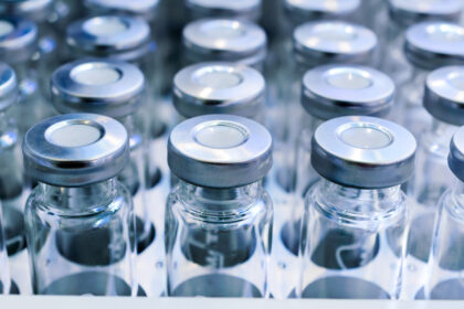 Glass,Vials,For,Liquid,Samples.,Laboratory,Equipment,For,Dispensing,Fluid