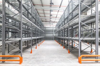 Metal,Shelving,In,A,Warehouse.,Empty,Storage,Facilities
