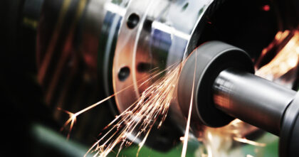 Machine,Tool,In,Metal,Factory,With,Drilling,Cnc,Machines